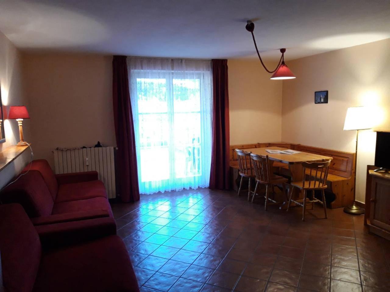 אפרטהוטל וילאבאסה Residenze Sonnenschein מראה חיצוני תמונה