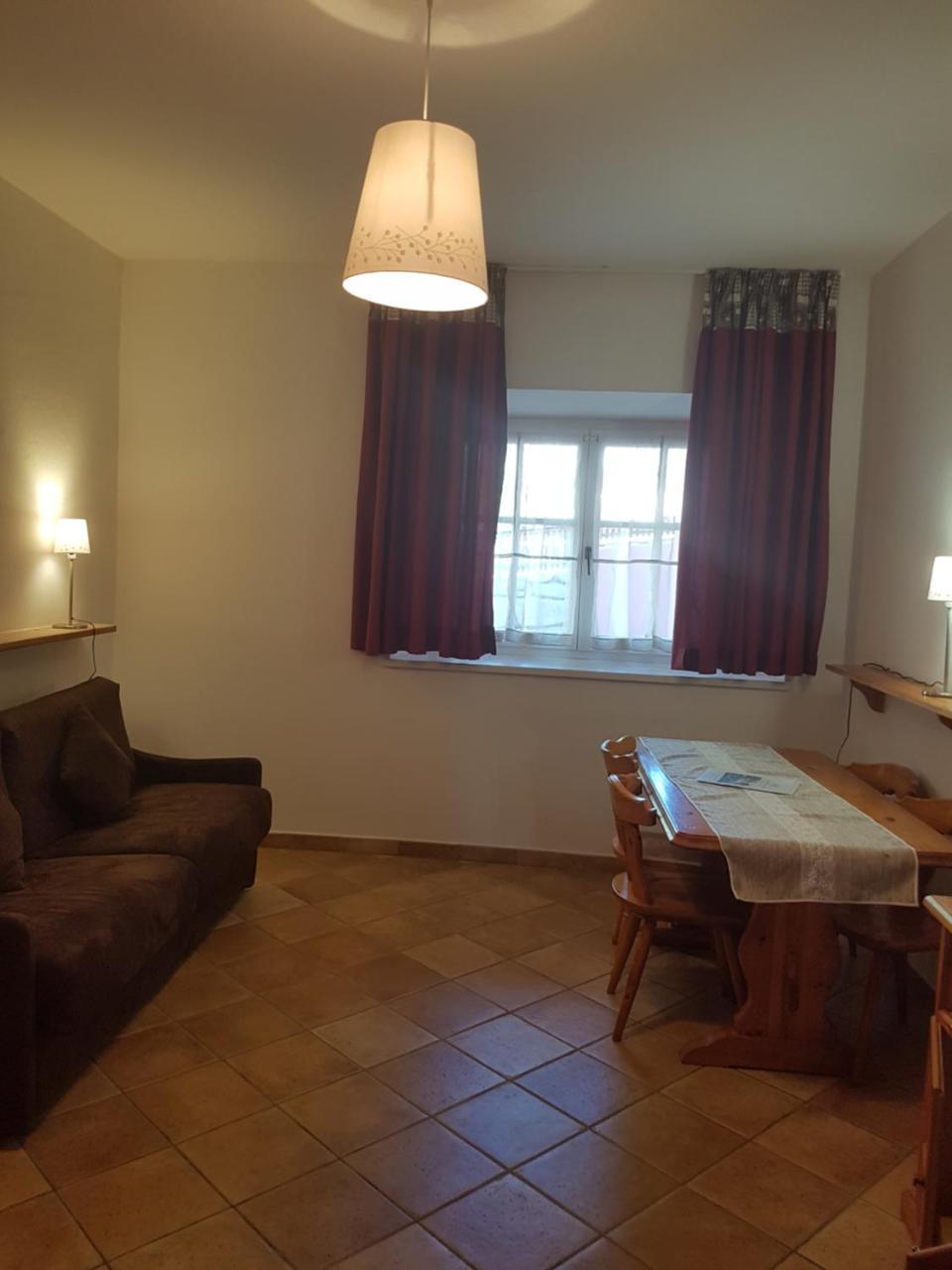 אפרטהוטל וילאבאסה Residenze Sonnenschein מראה חיצוני תמונה